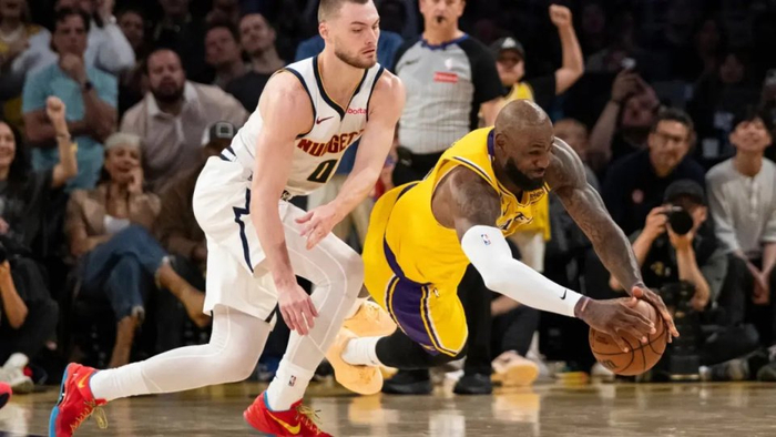 湖人防守提升卡位战锁定第三，季后赛前景引热