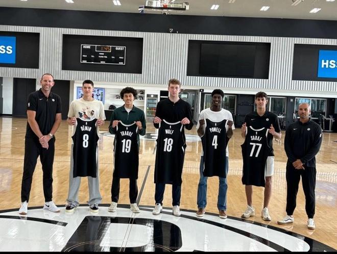 篮网2025选秀五人表现分化 8号秀德明成最大惊喜